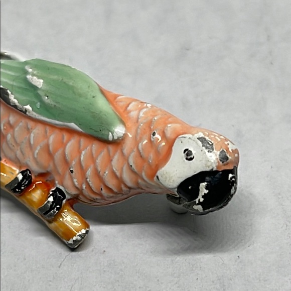 Vintage Colorful Parrot Bird brooch pin - Picture 10 of 10